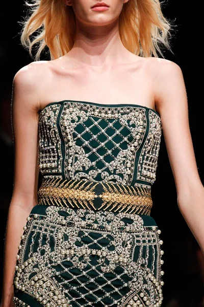 Look 75